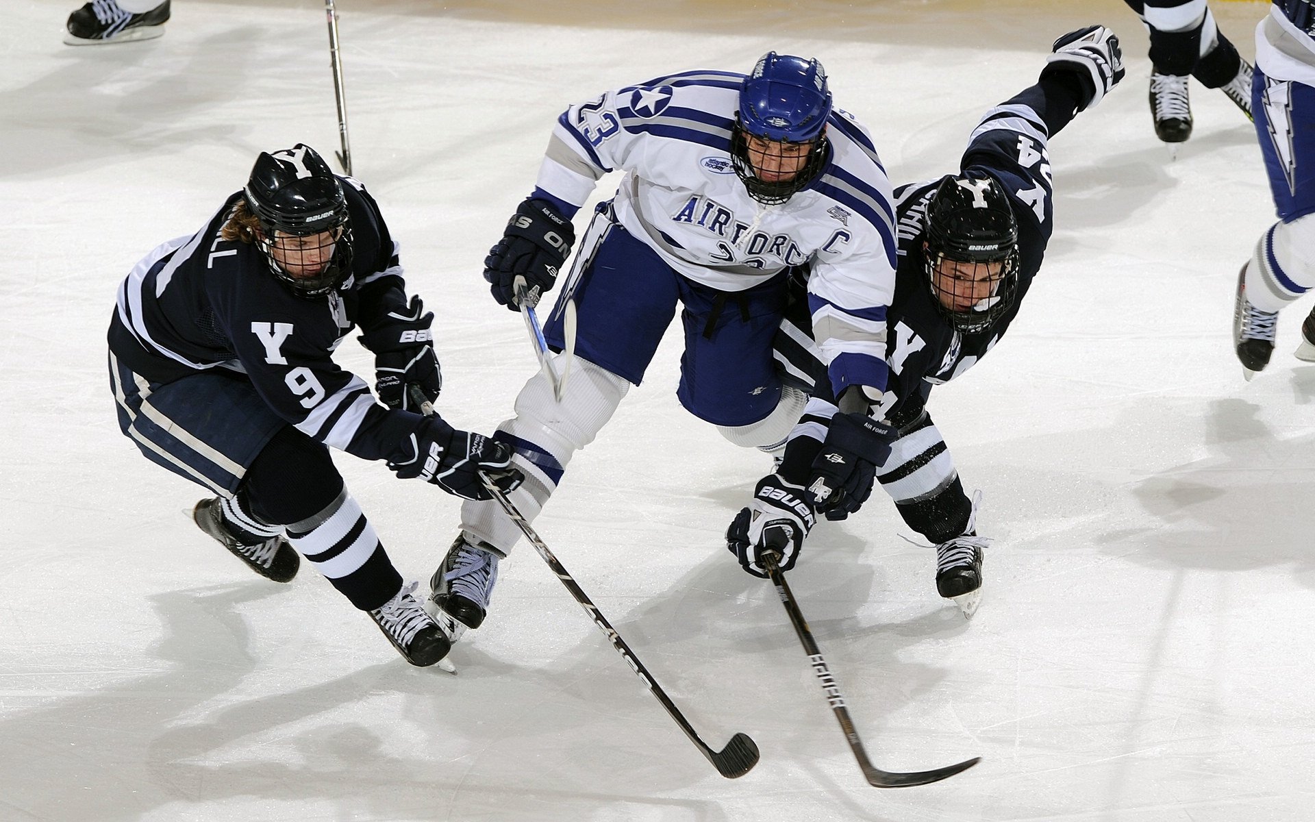 中国足球职业联赛球队战术水平持续提高，中国足球战术风格
