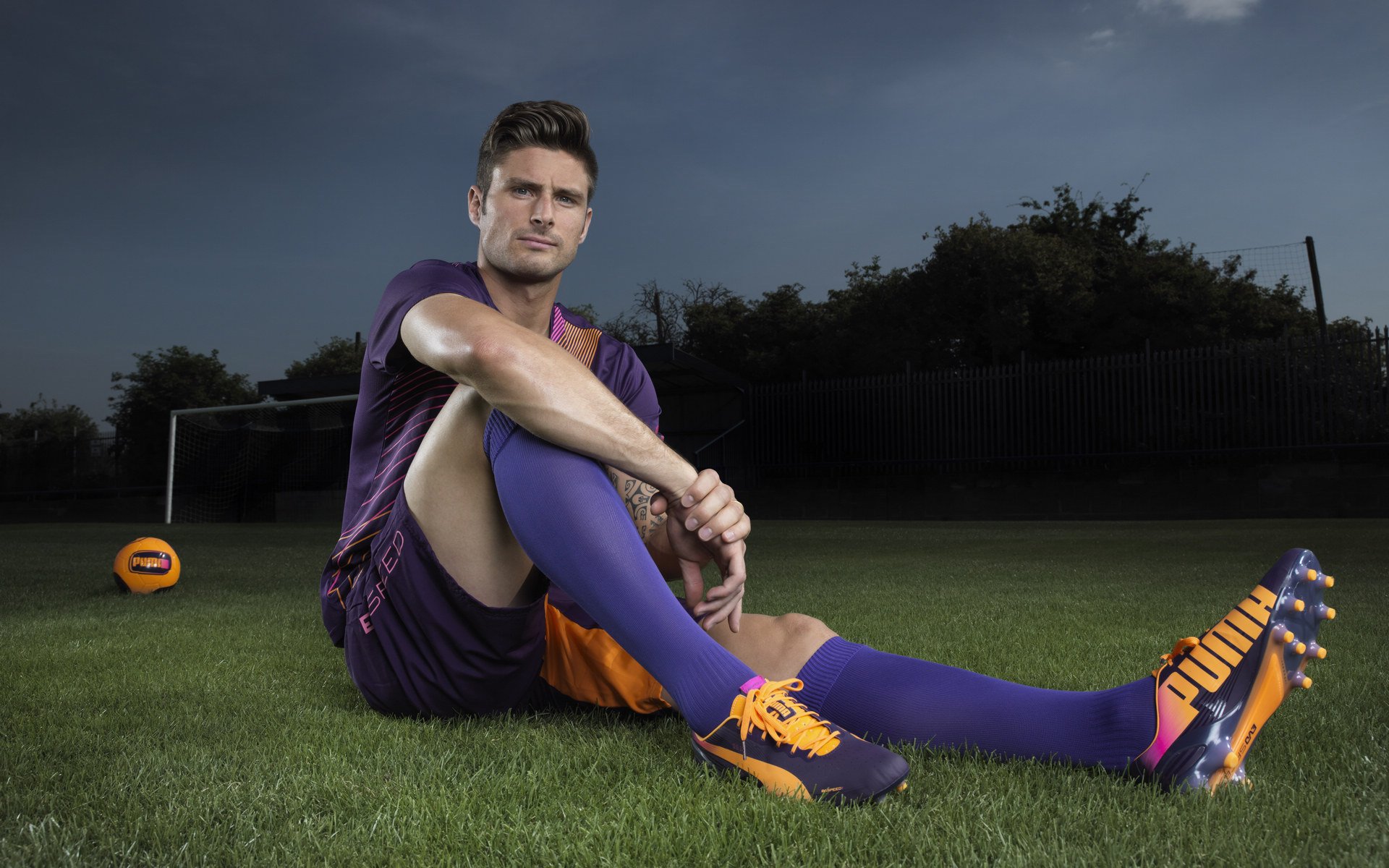 中超青训营举办家长开放日展示球员日常训练情况，中超青年球员新闻微博