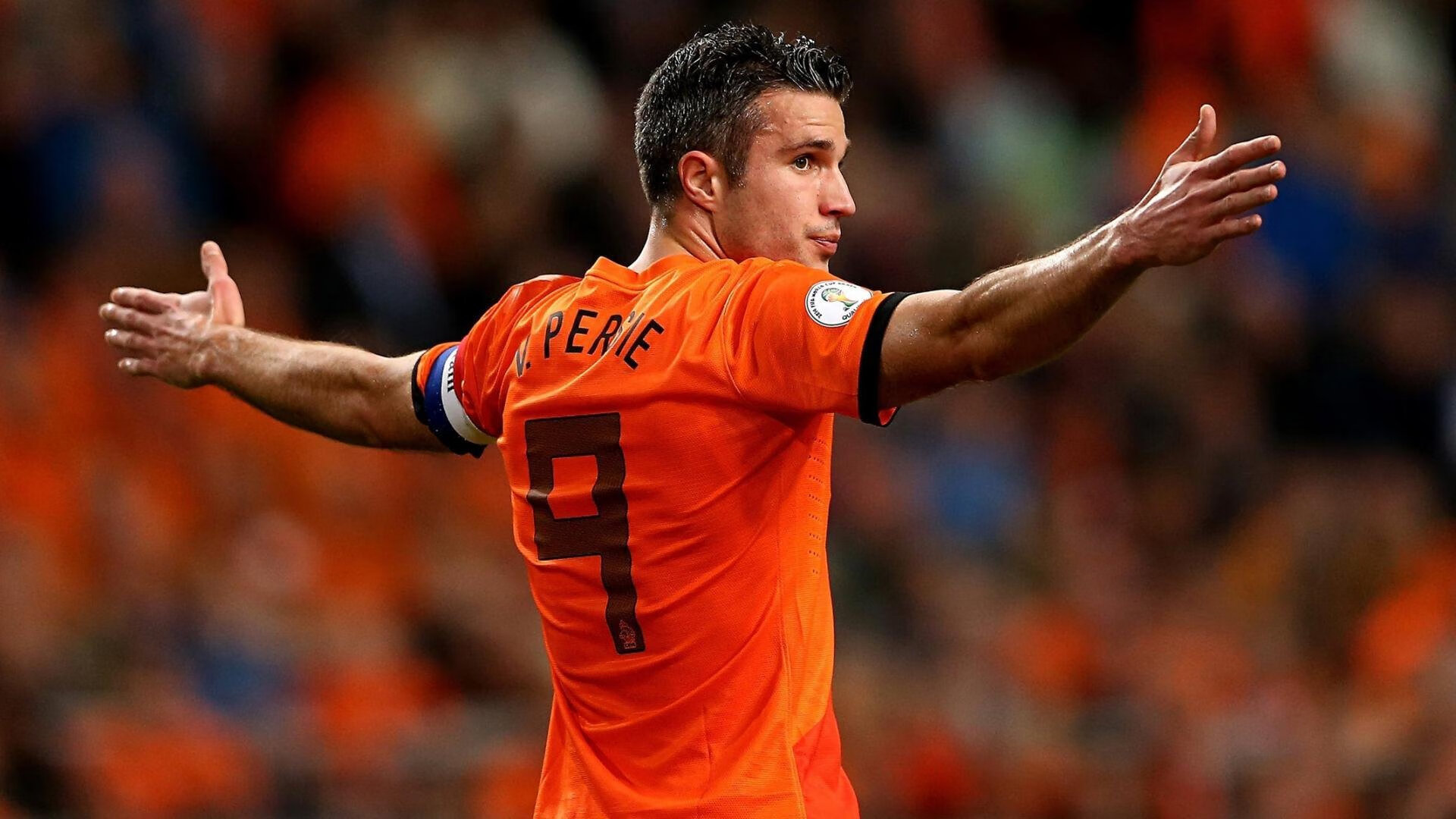 【超智能球场】未来场馆或配备全方位监测与互动系统，智能化篮球场